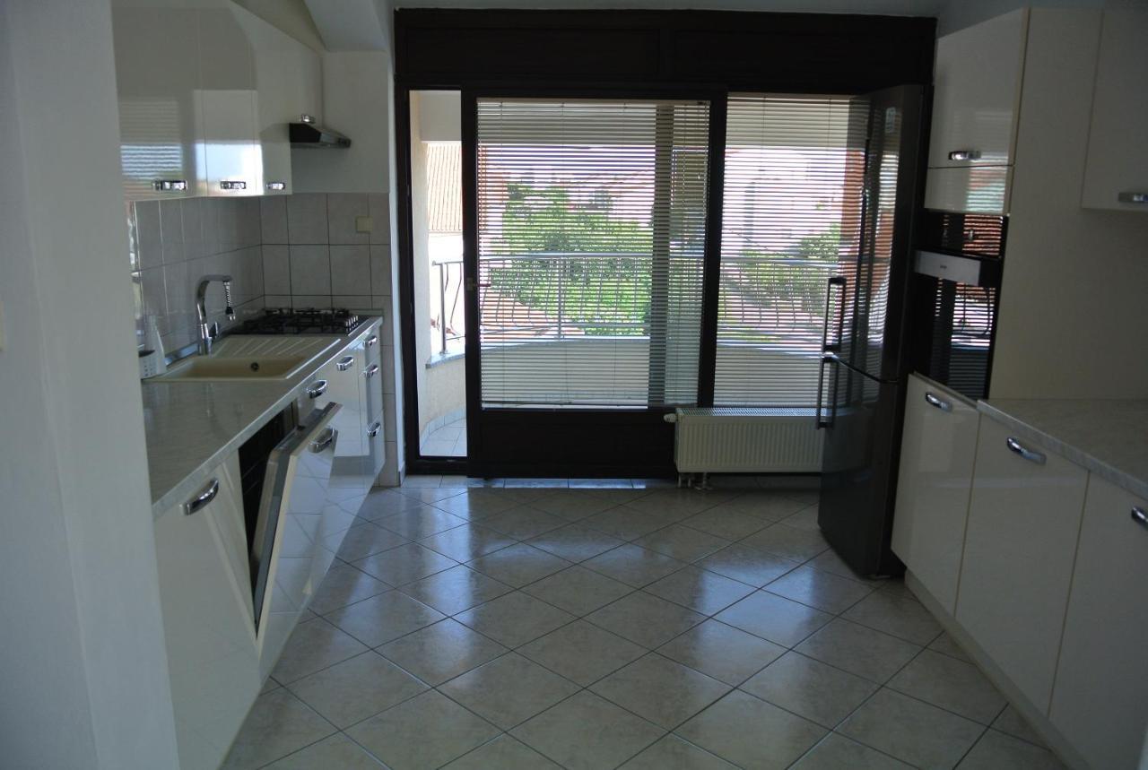 Apartments Bobi Zadar Bagian luar foto